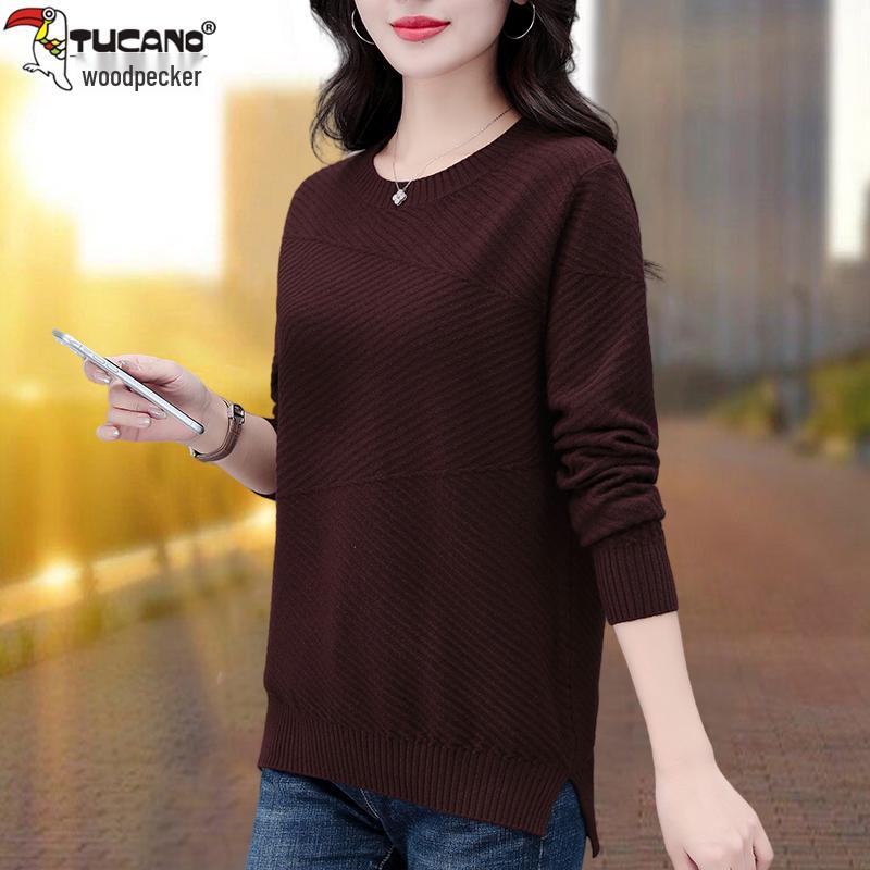 Women's 2025 Woodpecker Knitted Sweater: Fashionable Long Sleeve Autumn/Winter T-Shirt for Middle-Aged Mothers