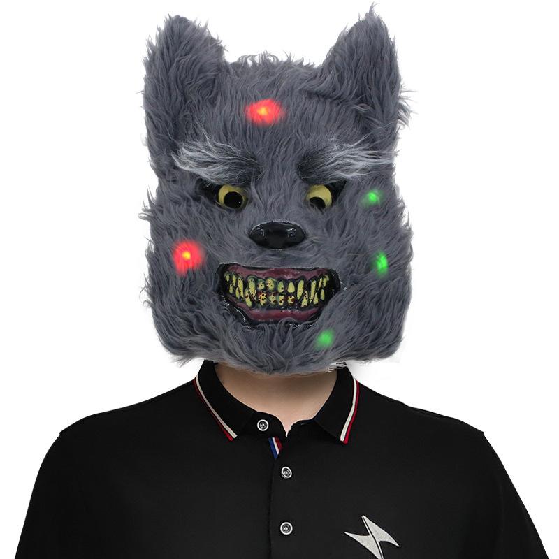 Zářící halloweenská maska ​​s krvavými zvířaty