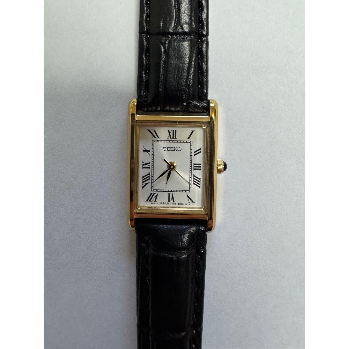 Used SEIKO Seiko ladies watch square gold black belt 1N01-0LK0