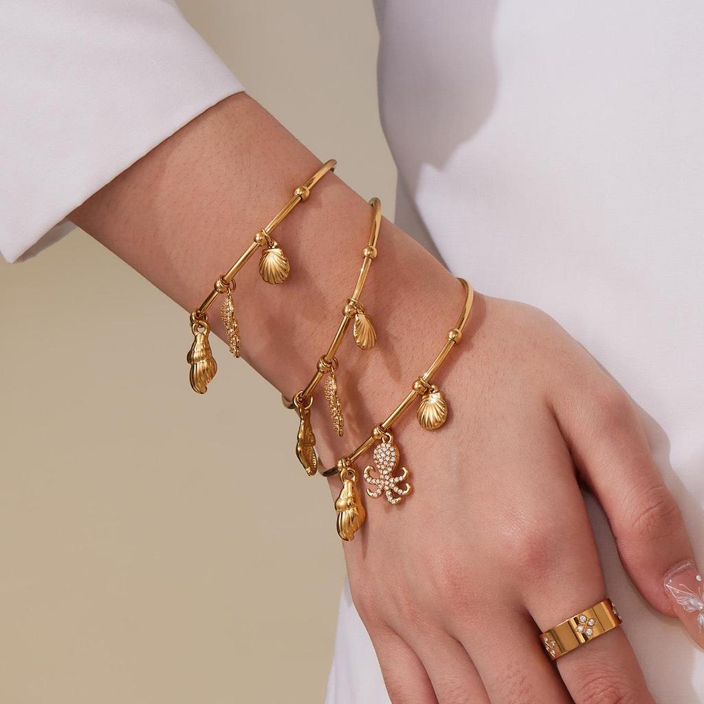 Qiong Yao 18K Gold-Plated Conch Shell Ocean-Style Openable Stainless Steel Bracelet