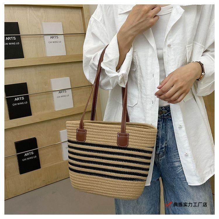 Straw Bag Women's Large-capacity Seaside Vacation Beach Woven Bag New Summer Versatile Tote Bag Portable