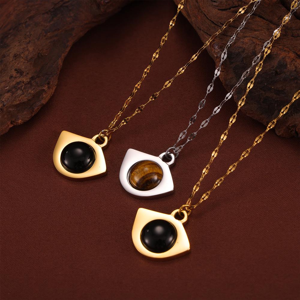 Retro Tiger Eye Fish Mouth Titanium Steel Necklace for Women - Fashionable Light Luxury Design