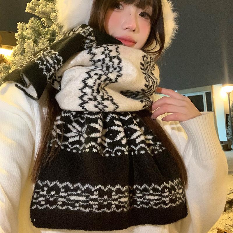 Fair Island Snowflake Double-sided Knitted Scarf Women's Autumn and Winter Korean Atmosphere Thickened Warm Scarf Vintage Shawl