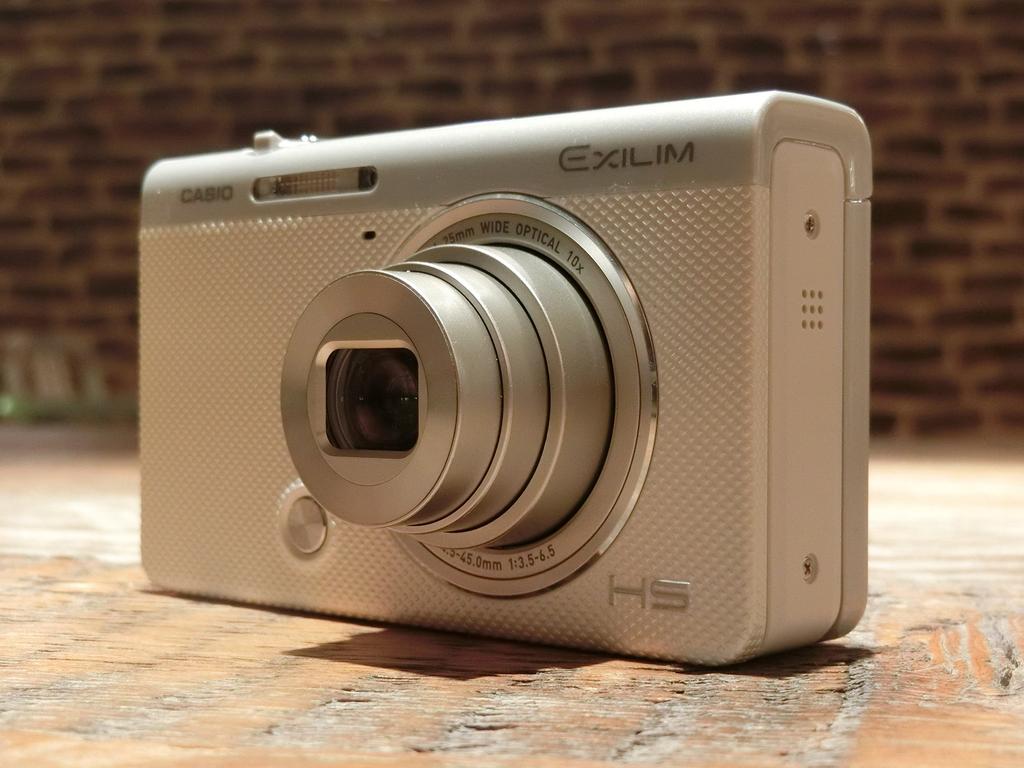 Casio EXILIM Digital Camera with Selfie Tilt LCD and Auto Transfer White EX-ZR60WE Function,