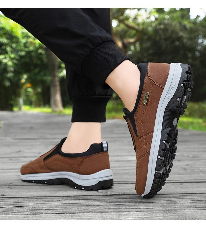 2025 Summer Men's Versatile Casual Walking & Mountaineering Shoes - Soft Sole, Solid Color, Korean Style.