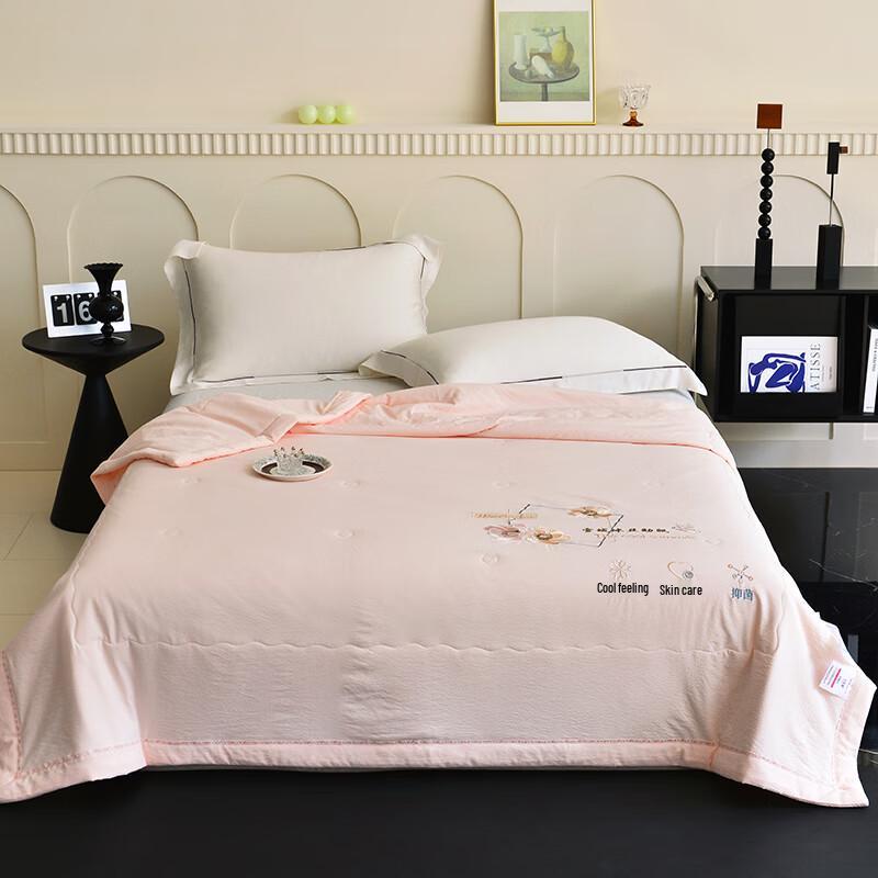 

YouSiMan Snow Lotus Embroidered Ice Silk Summer Quilt