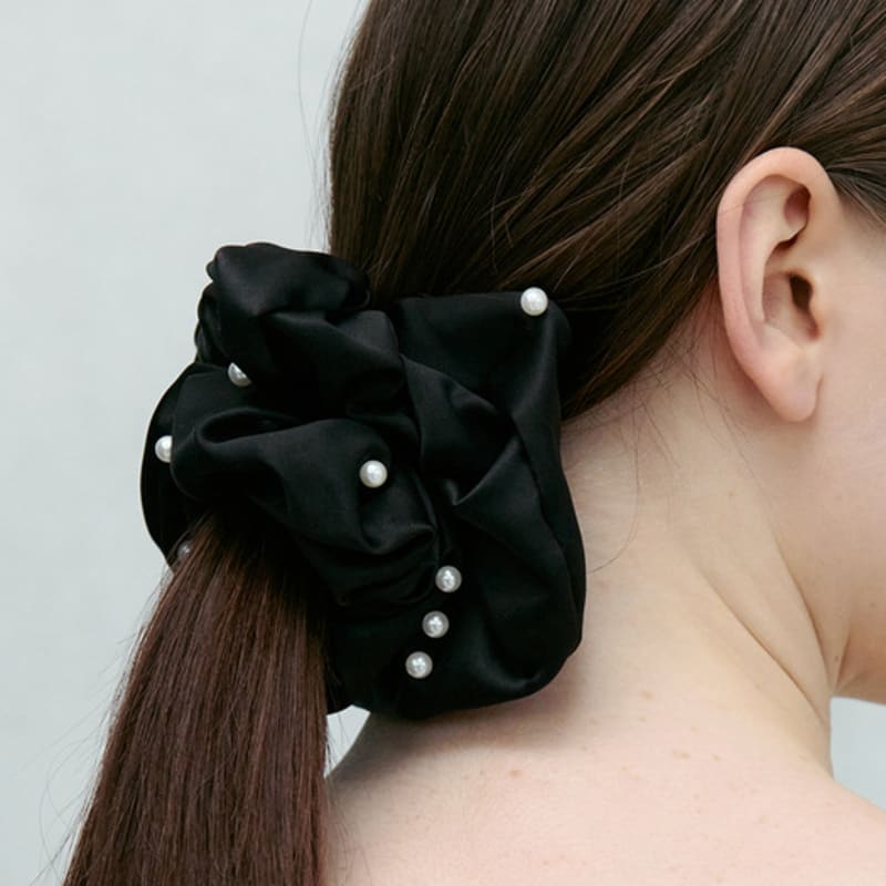 VINTAGE HOLLYWOOD Bella Pearl Scrunchie_VH2534HB006M