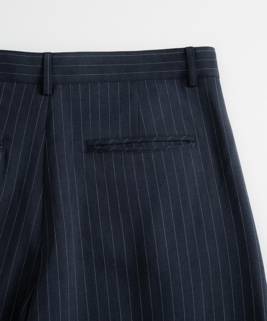 BRENSON Fluid Stripe Single-Pleat Slacks (Navy)