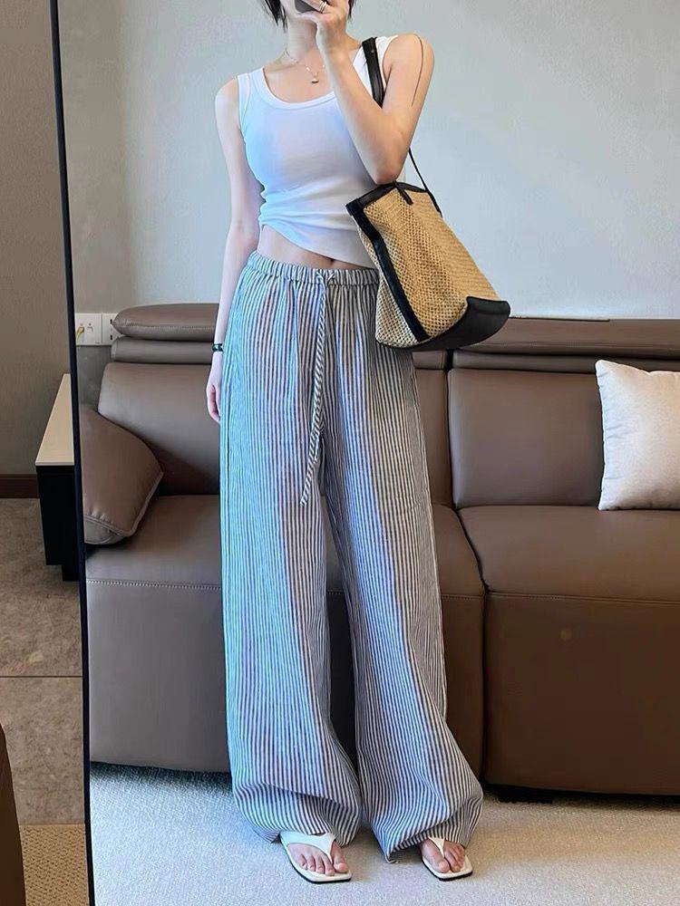 Stylish Linen Striped Pants: Slimming, Elastic Waist, Loose Fit, with Good Drape—Perfect for Spring and Summer.