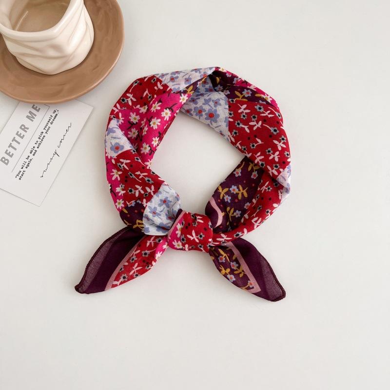 Polka dot silk scarf women's spring and summer new Korean ins versatile neck protection scarf fashion headscarf square scarf silk scarf