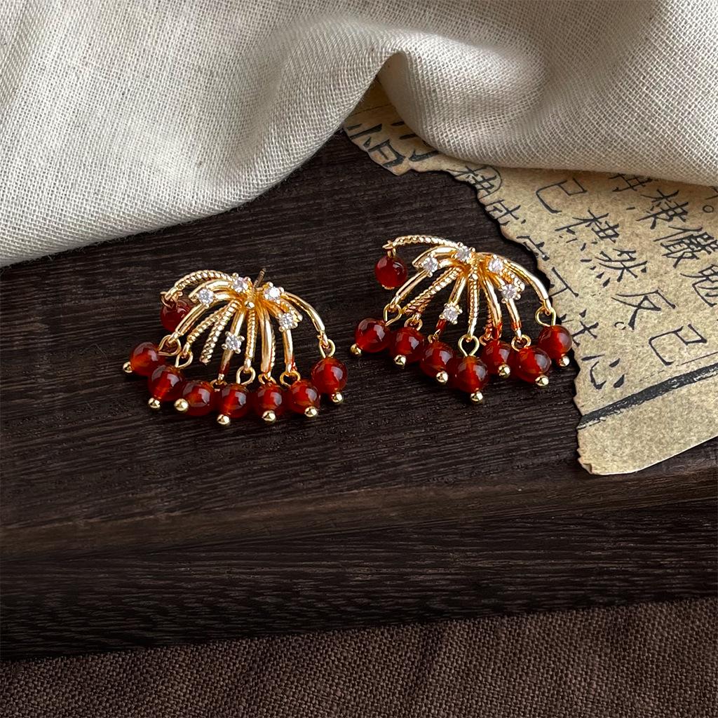 Retro Red Agate Tassel Earrings: Luxurious Chinese Court Style