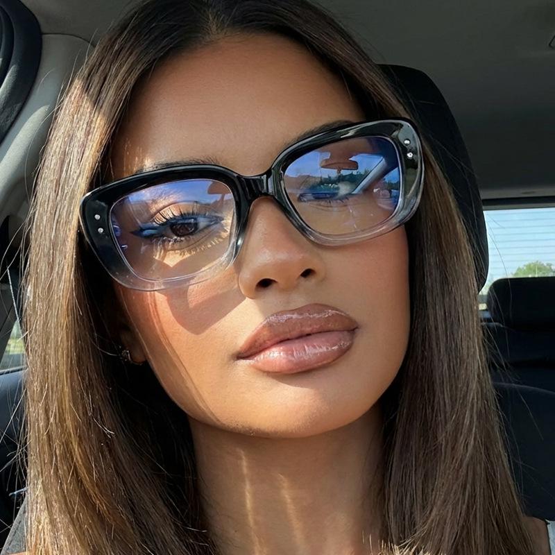 Women's Small Frame Square Cat-Eye Sunglasses with Rivet Design for Sun Protection - Trendy and Simple Runway Style