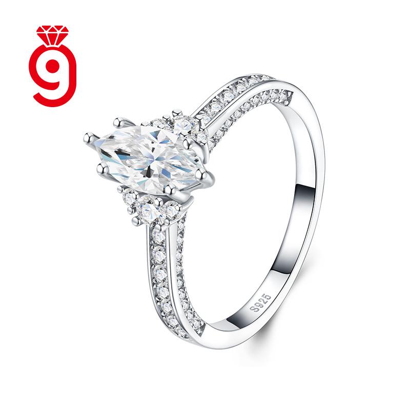 Luxury Elegant S925 Silver VVS Marquise Brilliant Cut Surround Side Stone GRA Certified for All Occasions Wear Moissanite Ring