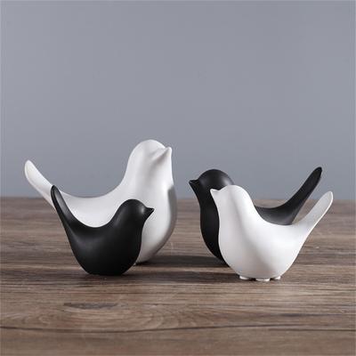 Modische Vogelskulptur mit hervorragenden Details, dreidimensional aus Keramik