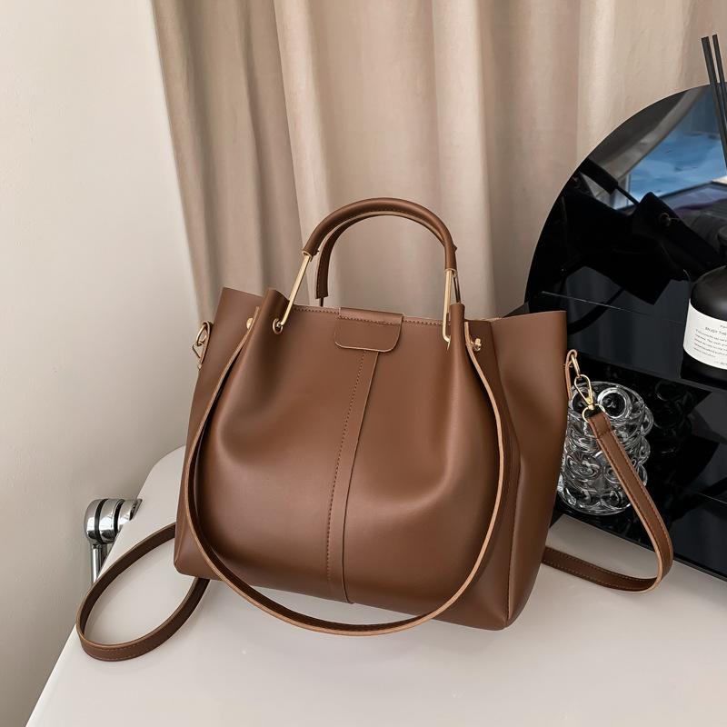 Retro Niche Design Portable Large-Capacity Bag Female Tide Commuter Tote Bucket Bag