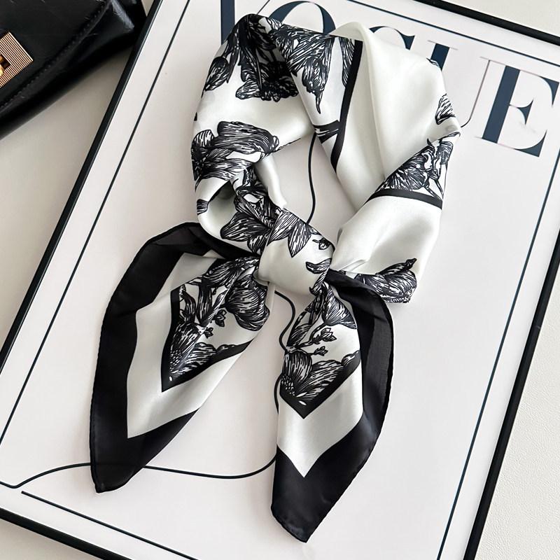 Stile britannico geometrico nuovo collo 71 seta sintetica piccolo foulard primavera e autunno versatile temperamento foulard da collo da donna