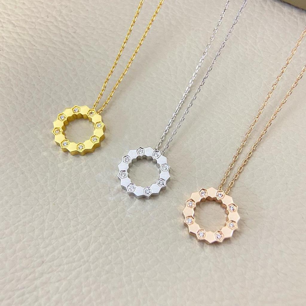 2025 V Gold Rhombus Honeycomb Diamond Clavicle Necklace - Light Luxury & Fashionable Gift