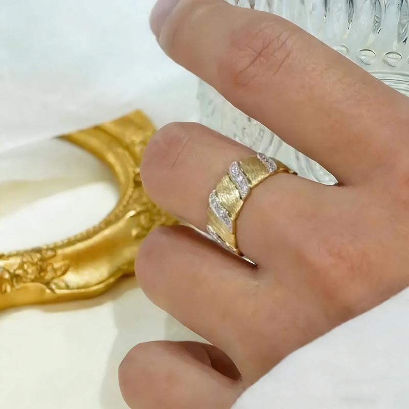 Huitan Elegant Women Two Tone Ring Inlaid Sparkling Cubic Zirconia Luxury Accessories for Wedding Engagement Charming Jewelry