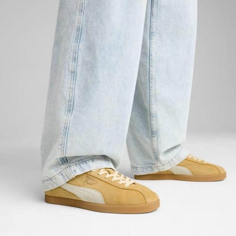 Buy Puma BraSil NeVer One V Men S 401643 01 BraSil The NeVerworn V