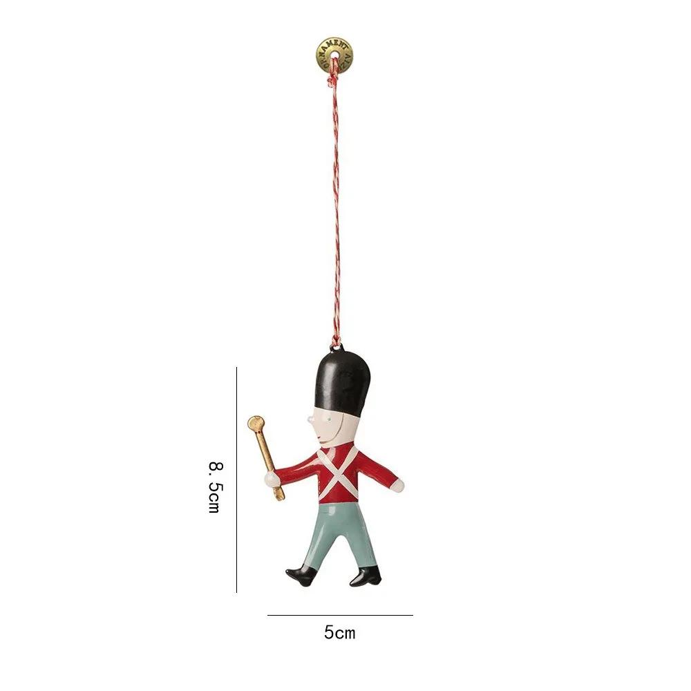 Neue nordische Weihnachts-Hänge Dekoration Eisenkunst Cartoon Soldaten Engel Hängeanhänger Zubehör DIY Verzierung Festival