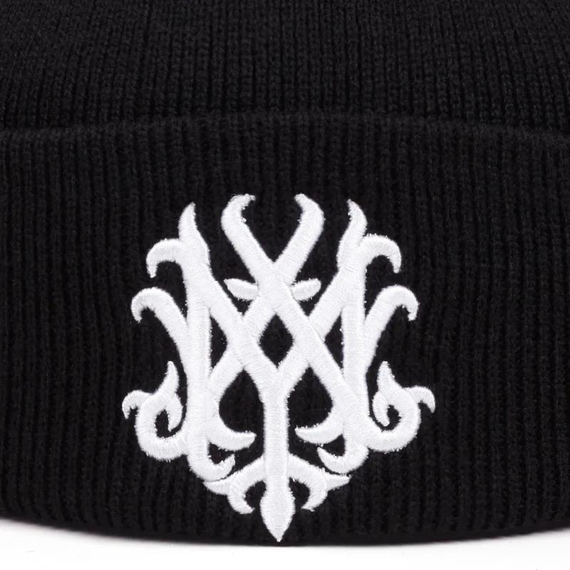Fashion Winter Hat Totem Embroidered Beanies Women Men Keep Warm Windproof Beanie Knitted Hat Skullies Garros Trucker Hat
