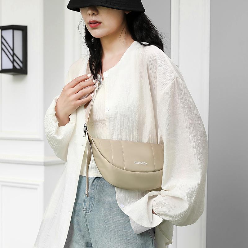 Designer Shoulder Bag Women's Fashion Trend Shoulder Bag Versatile Simple Women's Bag