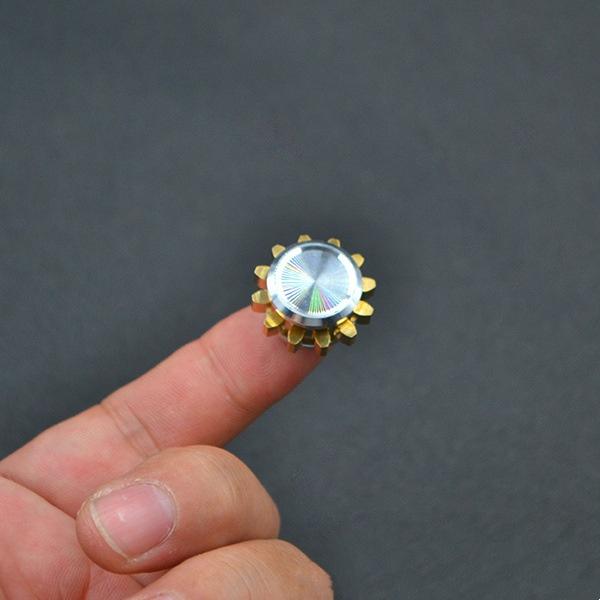 Fingertip Gyro Decompression Gear Fidget Spinner Nine Tooth Linkage Hand Cranked Spinner EDC Gear Linkage Finger Gyro Toy