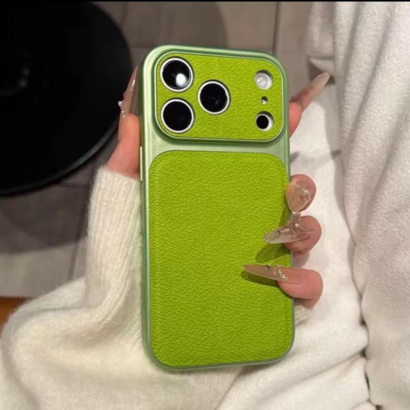 

Lychee-Textured iPhone 15/16/17 Pro Max Autumn/Winter Case iPhone 17 Pro Max
