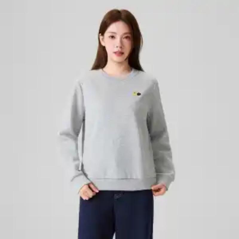 Winter New Women's Round Neck Sweatshirt with Small Embroidery on the Chest Simple and Elegant Casual Versatile Thick