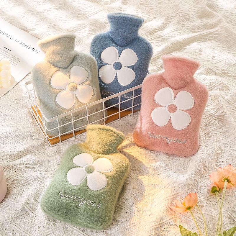 Adorable Portable Hot Water Bottle for Female Students – Small Plush Hand Warmer
