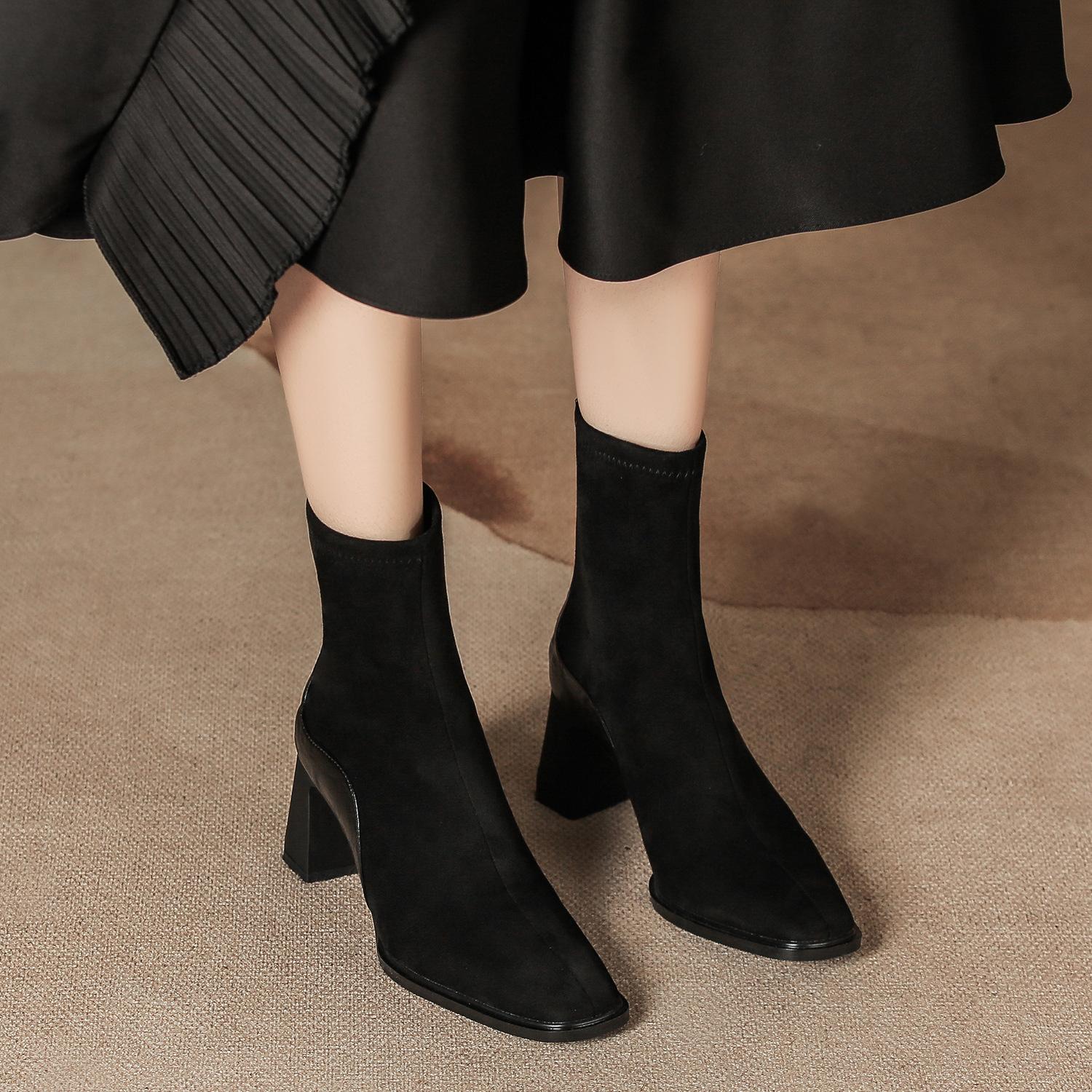 

Французские замшевые короткие сапоги женские новые осенне-зимние ботинки Martin с толстой пяткой и квадратным носком тонкие одинарные ботинки Chelsea сращивание 35