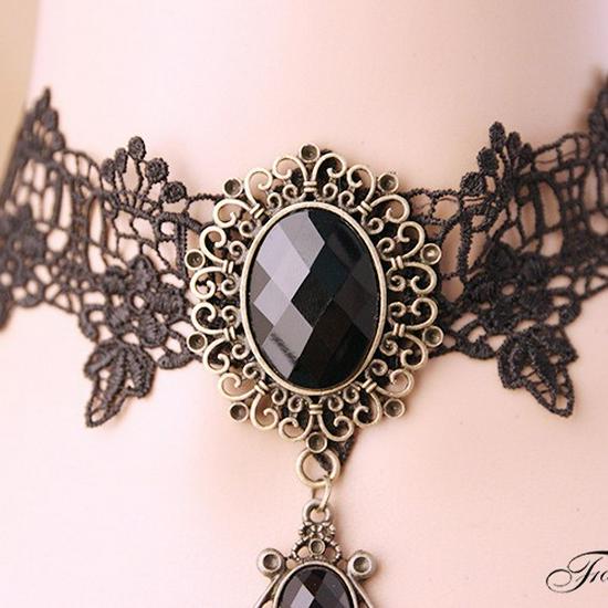 Elegant Retro Black Crystal Lace Necklace - European & American Style
