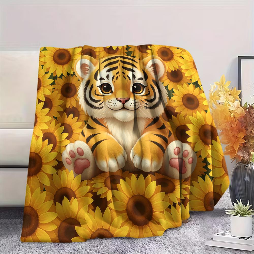 1Pc Cartoon Print Flannel Blanket, High Quality Comfortable for All Seasons, Home Decor, Warmth and Comfort, Perfect for Christmas Birthday Gift