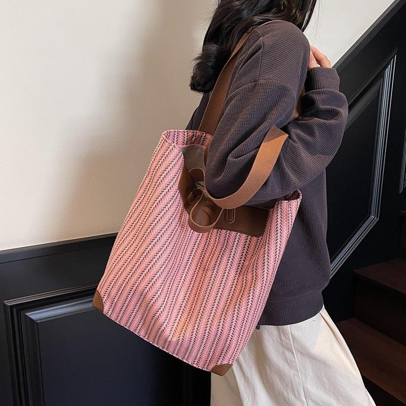 Retro Japanese foreign style hand bag women's bag 2025 new large-capacity casual shoulder bag commuter underarm tote bag