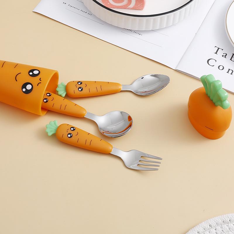 Children's Cartoon Radish Stainless Steel Tableware Set - Spoon, Fork, and Scraper with Portable Case.