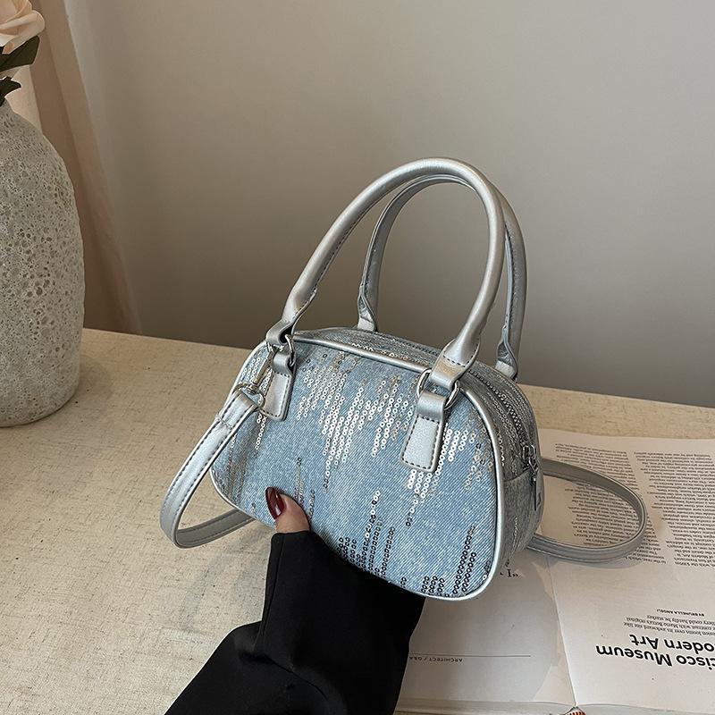 Popular small bag women's new fashion versatile messenger bag super hot portable bowling bag