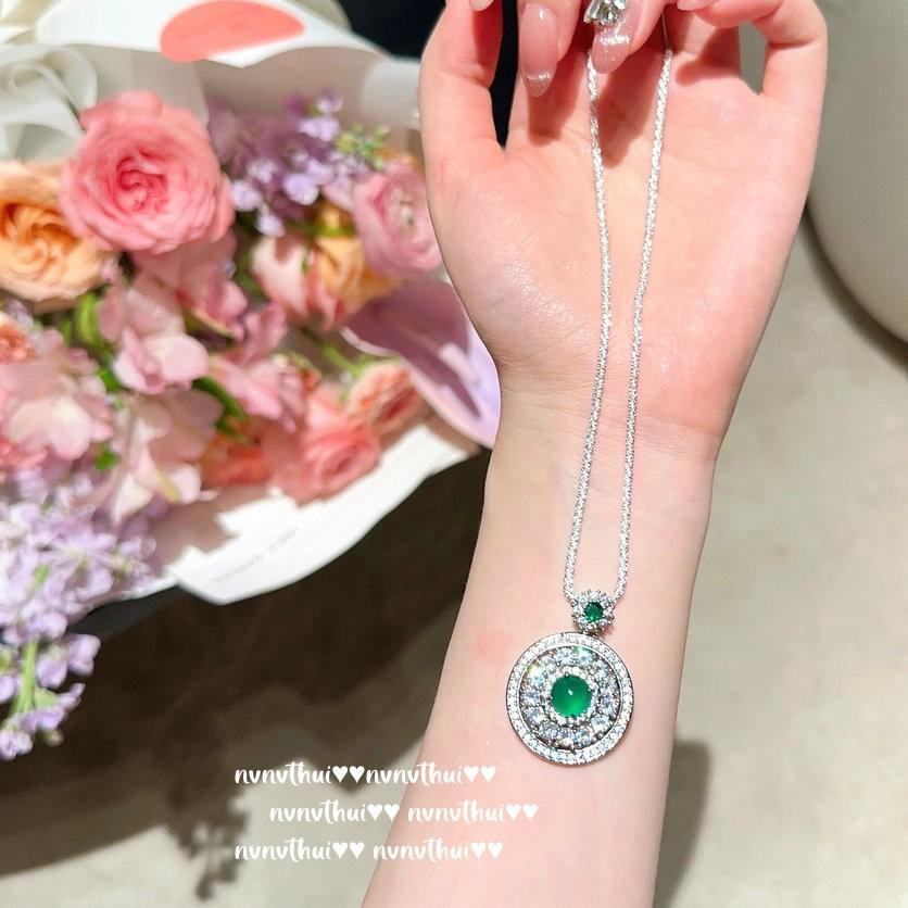 Chalcedony Flower Plate Gemstone Necklace, Antique, Plated With 18K Gold, Ice-Type White Chalcedony Sugar Cube Zircon Necklace.