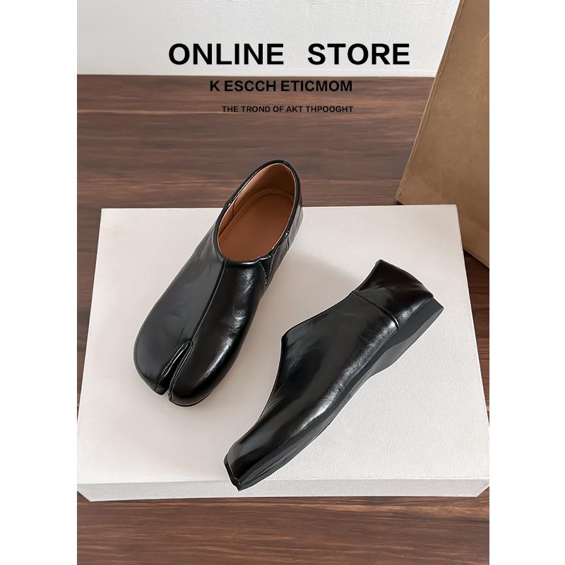 Women s Black Sheepskin Retro Split-Toe Loafers - British Style Slip-on Flats 38 чёрный