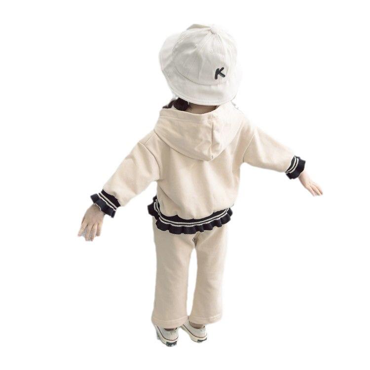 Stylová dvoudílná sportovní souprava s dlouhým rukávem pro holčičky na jaro a podzim 2025