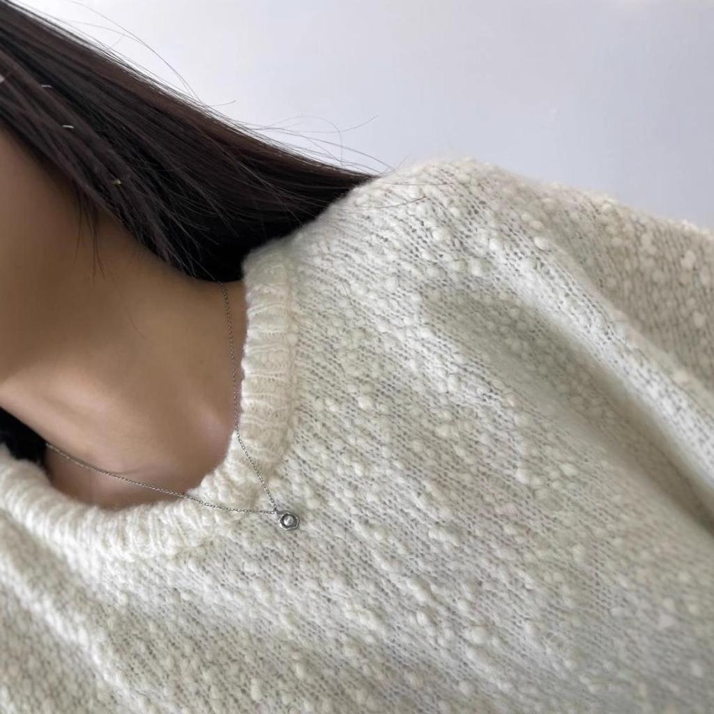 25 Winter Pearl Textured Wool Women's Loose Round Neck Sweater