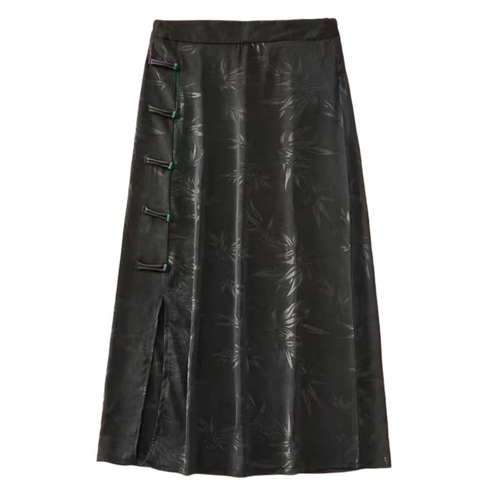 Women's Chinese Retro Velvet Skirt with Frog Buttons - Slimming, Versatile, and Stylish