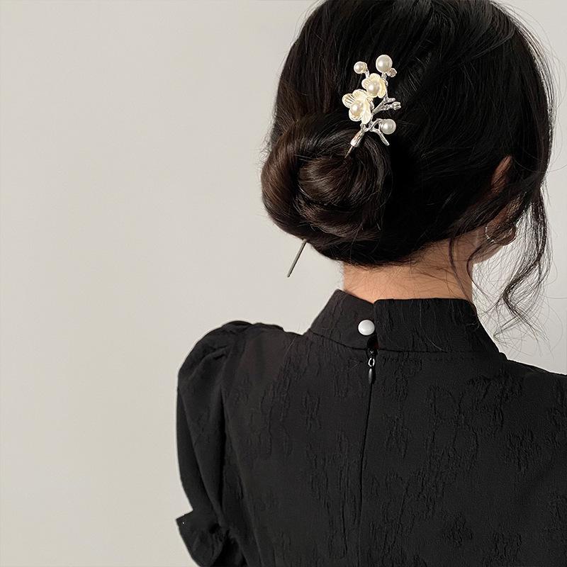 Exquisite Vintage-Inspired Tassel Hairpin for Women - Elegant Hanfu Cheongsam Style Headdress