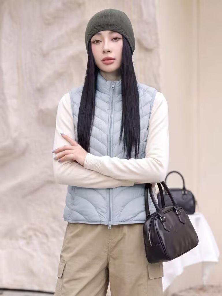 New light and thin short women's down vest liner waistcoat stand-up collar duck down casual fashion autumn and winter coat