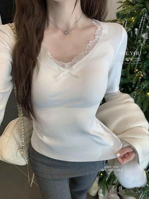 Women's Velvet Lace Base Layer Shirt - White V-neck Long Sleeve Top with Built-in Bra Pads for Autumn/Winter
