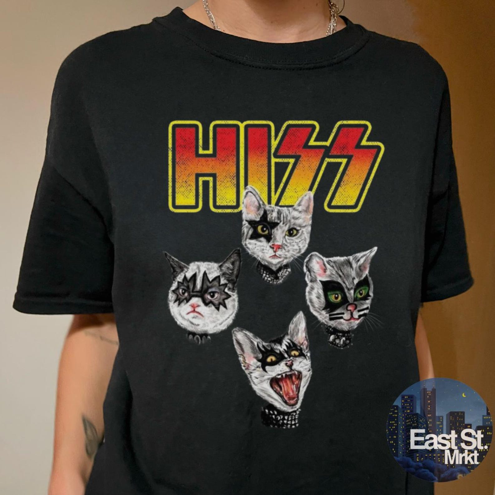 HISS Classic Graphic Tee: Vintage Music Style Funny Cat T-Shirt 3XL