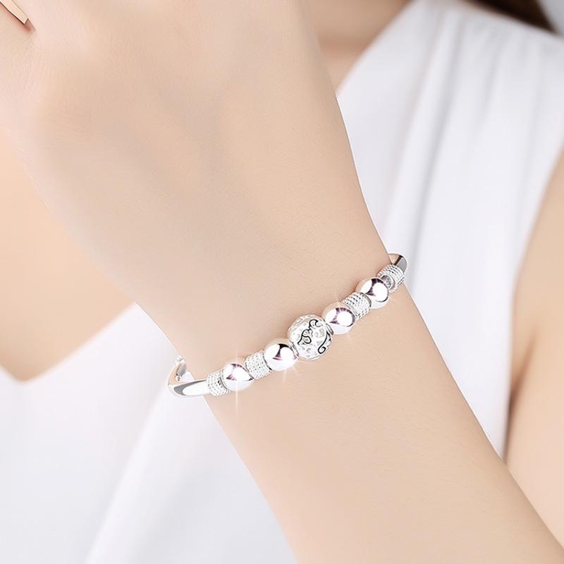 Exquisite Silver-Plated Women's Push-Pull Lantern Bracelet with Luck Beads – Fashionable European & American Style Hand Jewelry