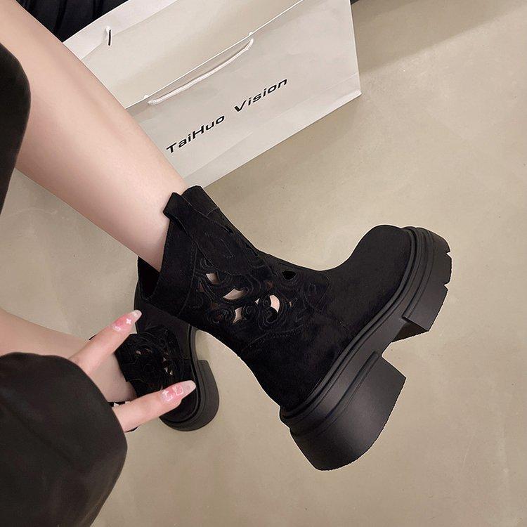 [Ushilai] Retro Western Cowboy Boots Women's New Hollow Breathable Fashion Martin Boots in Summer 2025