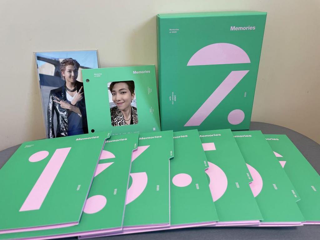 [USED] BTS Memories of 2020 Blu-ray (Trading Cards Included)