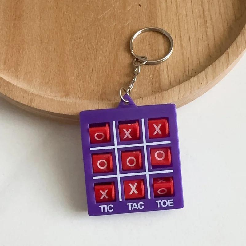 4PCS Keychain Chess OX Game Key Chain Pendant Lightweight Portable Puzzle Game Key Ring for Children Adults