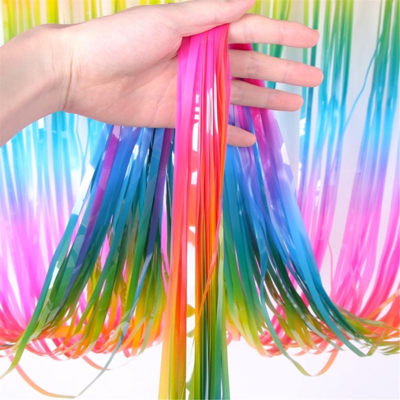2 Stück PET Quasten Girlanden zur Partydekoration Einfache Aufbauten Sortierte Farbe Lametta Metallischer Vorhang für Heimfeier